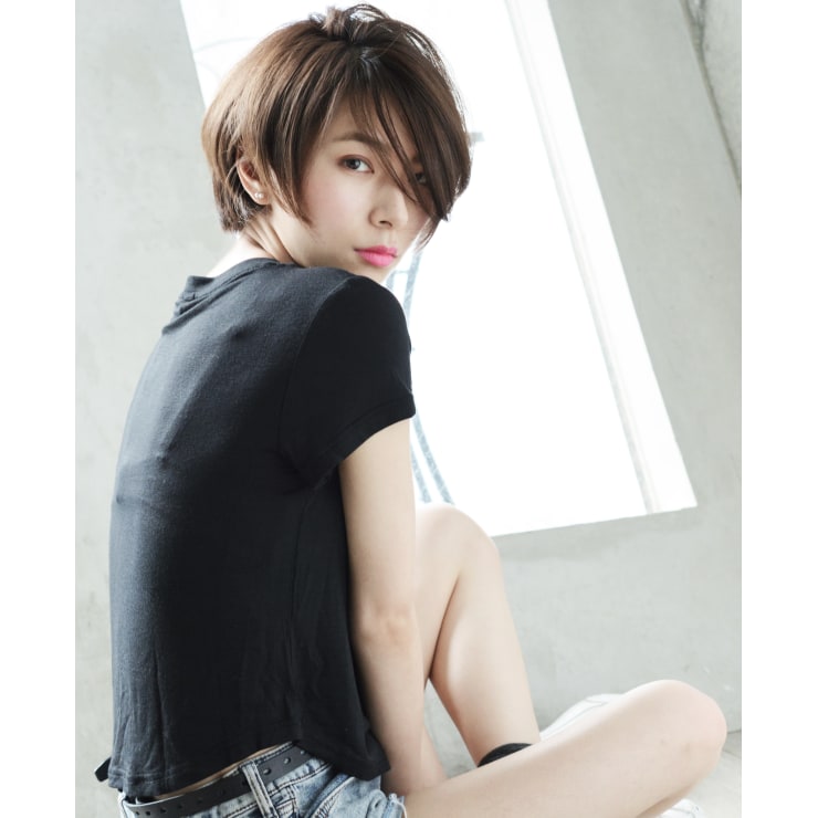 おフェロな色気グレージュショート2 Mer By Puur メルバイピュール のヘアスタイル 美容院 美容室を予約するなら楽天ビューティ