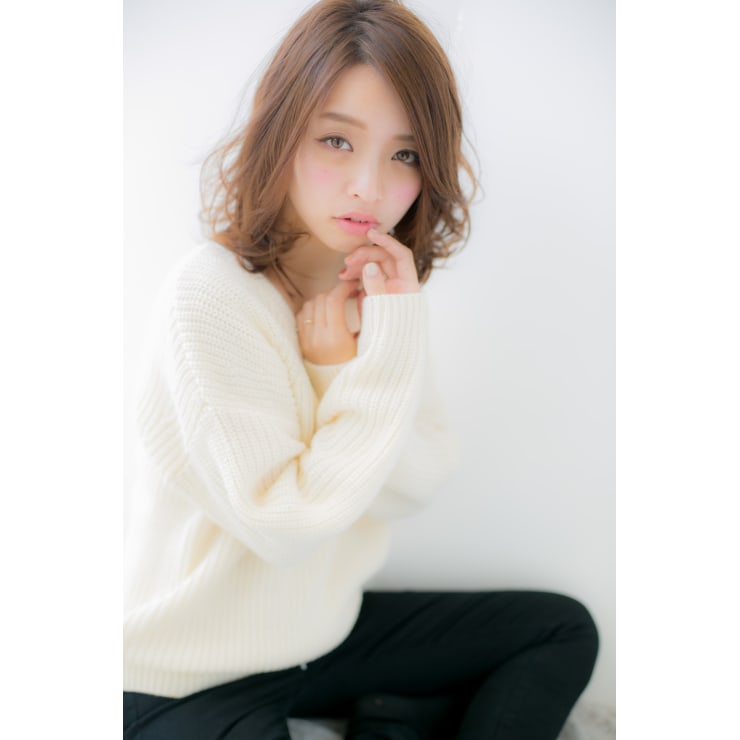 ｒｕｃｅ 16年トレンド 大人ふんわりミディアムヘア Loren ローレン のヘアスタイル 美容院 美容室を予約するなら楽天ビューティ