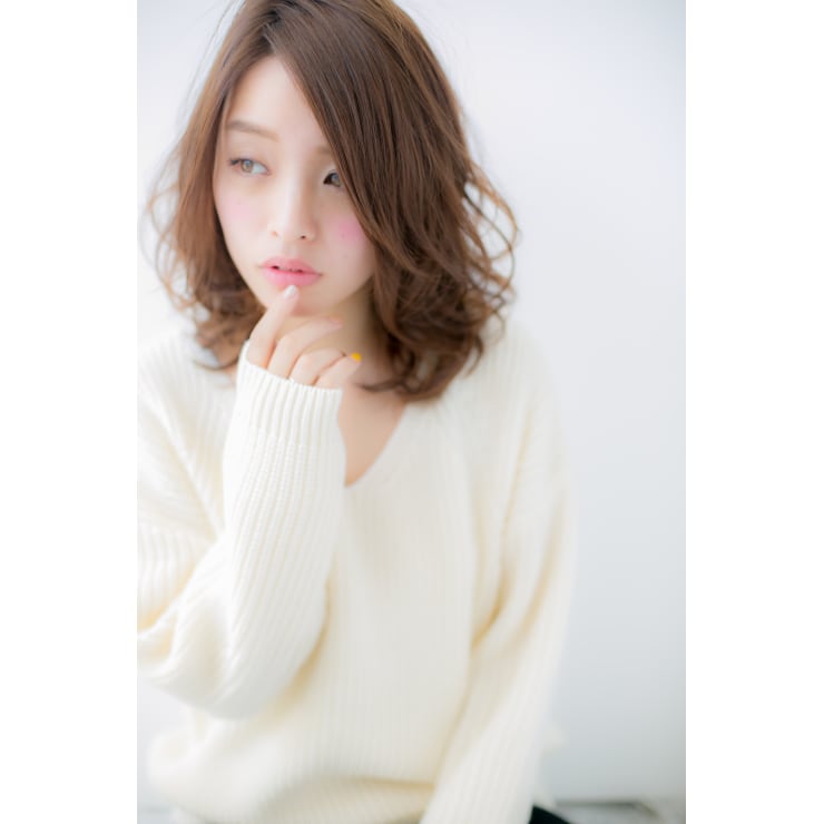 ｒｕｃｅ 16年トレンド 大人ふんわりミディアムヘア Loren ローレン のヘアスタイル 美容院 美容室を予約するなら楽天ビューティ