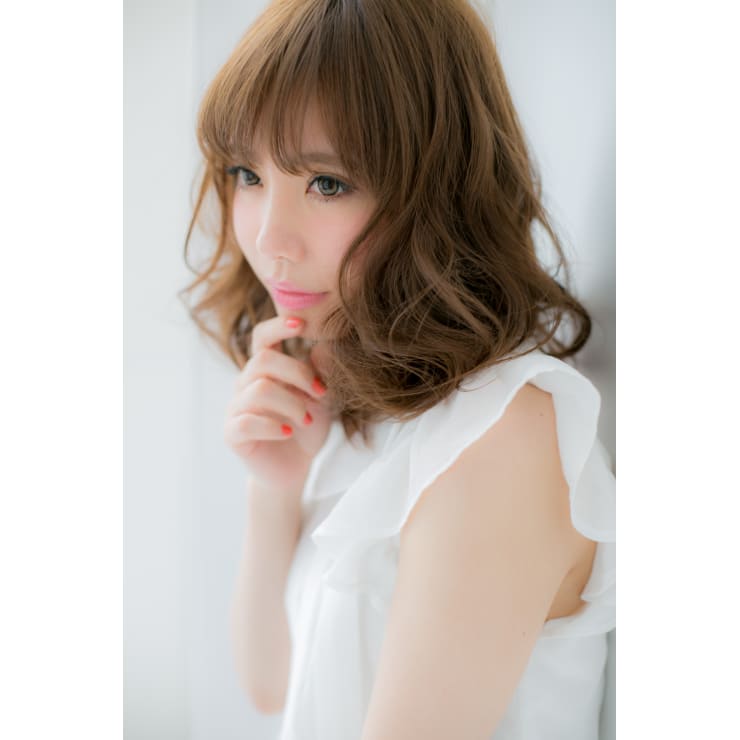 ３０代 ４０代にもオススメ 大人愛され小顔ミディアムヘア Loren ローレン のヘアスタイル 美容院 美容室を予約するなら楽天ビューティ