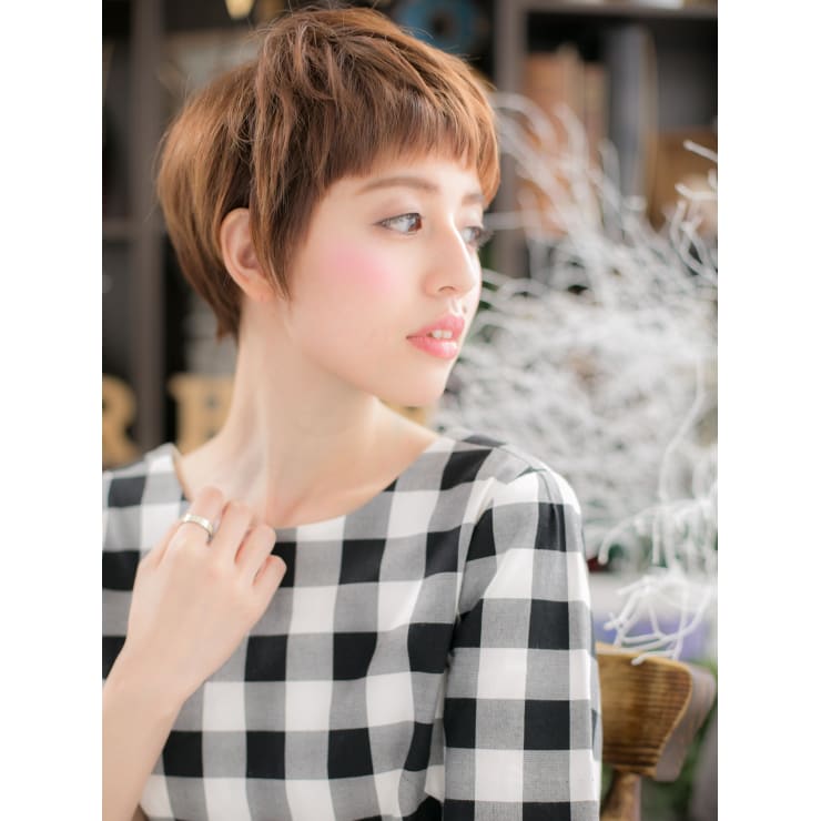 パリジェンヌみたいな おめかしショート Cover Hair Bliss 上尾西口店 カバーヘアブリス アゲオニシグチテン のヘアスタイル 美容院 美容室を予約するなら楽天ビューティ