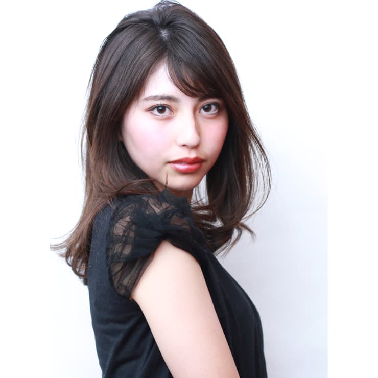 乾かすだけで決まる大人上品ミディアムヘアー Beautrium Ginza ビュートリアム のヘアスタイル 美容院 美容室を予約するなら楽天ビューティ 乾かすだけで決まる大人上品ミディアムヘアー Beautrium Ginza ビュートリアム のヘアスタイル 美容院 美容室を予約するなら楽天ビューティ
