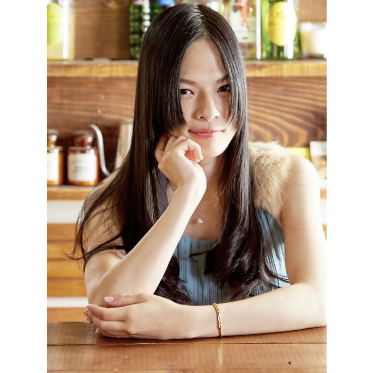 ファッションモデル風 クールビューティーロングレイヤー 美容室 コミュニティサロン と和 美髪 巣鴨店 ビヨウシツ コミュニティサロントワ ビガミ スガモテン のヘアスタイル 美容院 美容室を予約するなら楽天ビューティ