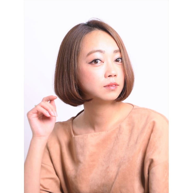 肩上の内巻きラインは男心をくすぐりますショートボブ Cross 御嶽山店 クロスオンタケサンテン のヘアスタイル 美容院 美容室 を予約するなら楽天ビューティ