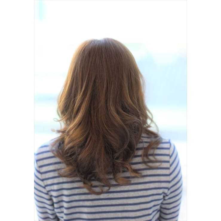 ざっくり前髪とふーんわりカールがラブリーなロング Alive インターパーク店 アライブインターパークテン のヘアスタイル 美容院 美容室を予約するなら楽天ビューティ