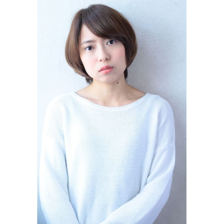 流し前髪 彡ナチュラルショートボブ Trico 梅田茶屋町店 トリコ のヘアスタイル 美容院 美容室を予約するなら楽天ビューティ