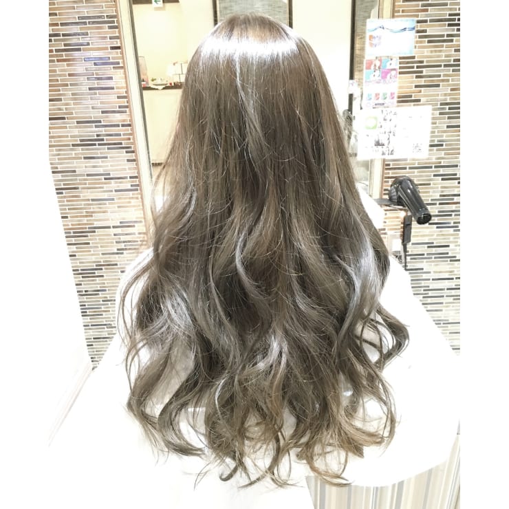 透明感 艶 外国人風イルミナカラー ハイトーンフォレスト Trico 梅田茶屋町店 トリコ のヘアスタイル 美容院 美容室を予約するなら楽天ビューティ