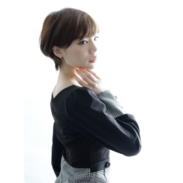 大人コケティッシュクールショートボブ Circus By Beautrium 表参道 サーカスバイビュートリアム のヘアスタイル 美容院 美容室を予約するなら楽天ビューティ