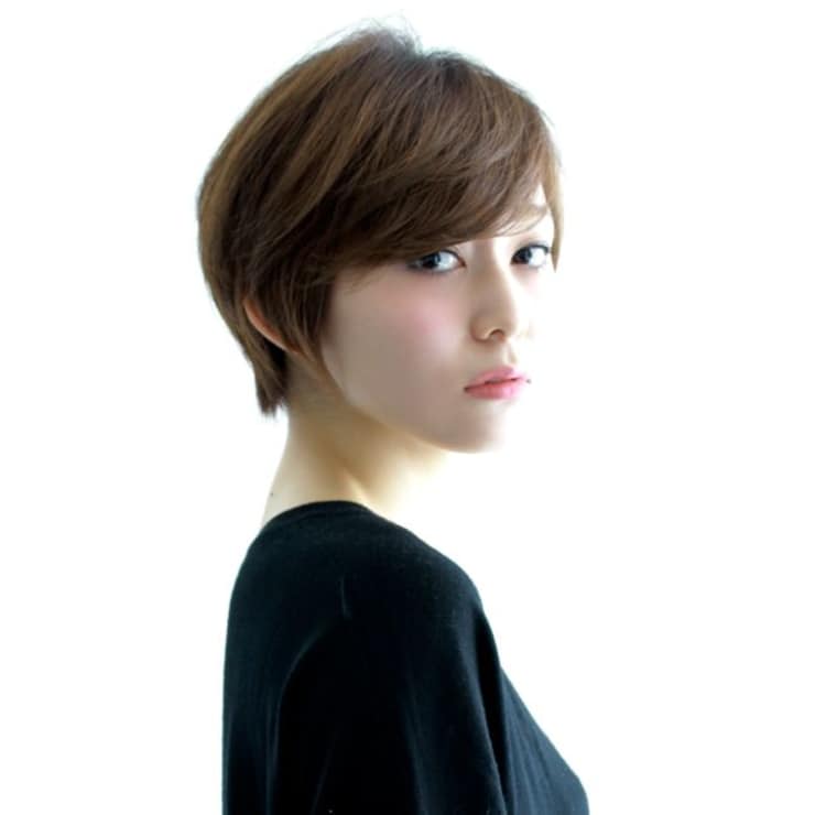 大人のシンプルクールショートヘア Circus By Beautrium 表参道 サーカスバイビュートリアム のヘアスタイル 美容院 美容室を予約するなら楽天ビューティ