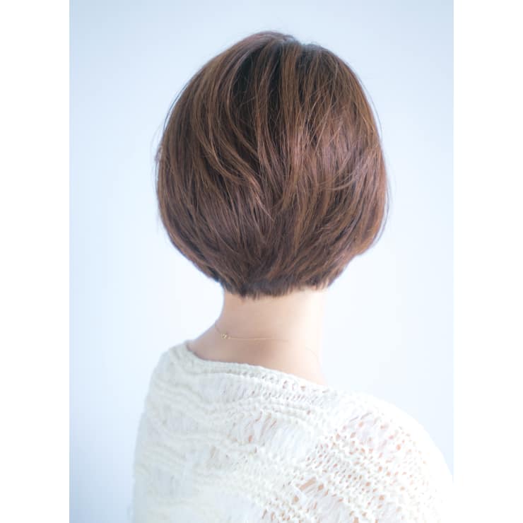 大人に似合う 横顔美人な美シルエット前下がりショートボブ Anti アンティ のヘアスタイル 美容院 美容室を予約するなら楽天ビューティ