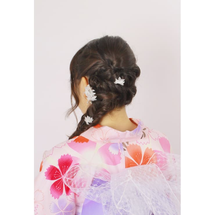 フィッシュボーンが可愛い編み込みおさげヘア | Hair&Make OPSIS