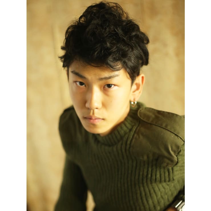 ルードな男性感を追求した 綾野剛テイストショート Hair Arks 上大岡店 ヘアーアークス のヘアスタイル 美容院 美容室を予約するなら楽天ビューティ ルードな男性感を追求した 綾野剛テイストショート Hair Arks 上大岡店 ヘアーアークス のヘアスタイル 美容院 美容室を予約するなら楽天ビューティ