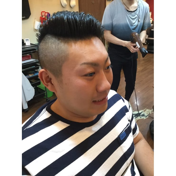 ポンパドール 須磨 板宿 メンズ専門美容院 インフィニィト インフィニィト のヘアスタイル 美容院 美容室を予約するなら楽天ビューティ