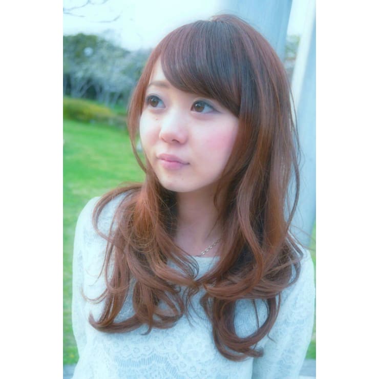 Belle Chambre ブルージュのロング16 Belle Chambre ベルシャンブル のヘアスタイル 美容院 美容室を予約するなら楽天ビューティ