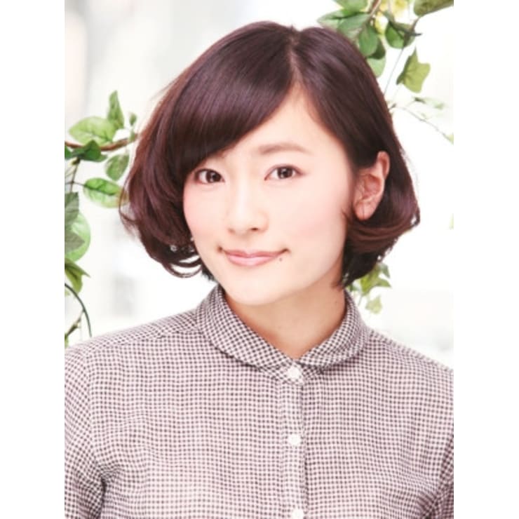 レトロな雰囲気がお似合いの耳かけ内巻きボブ Brook ブルック のヘアスタイル 美容院 美容室を予約するなら楽天ビューティ