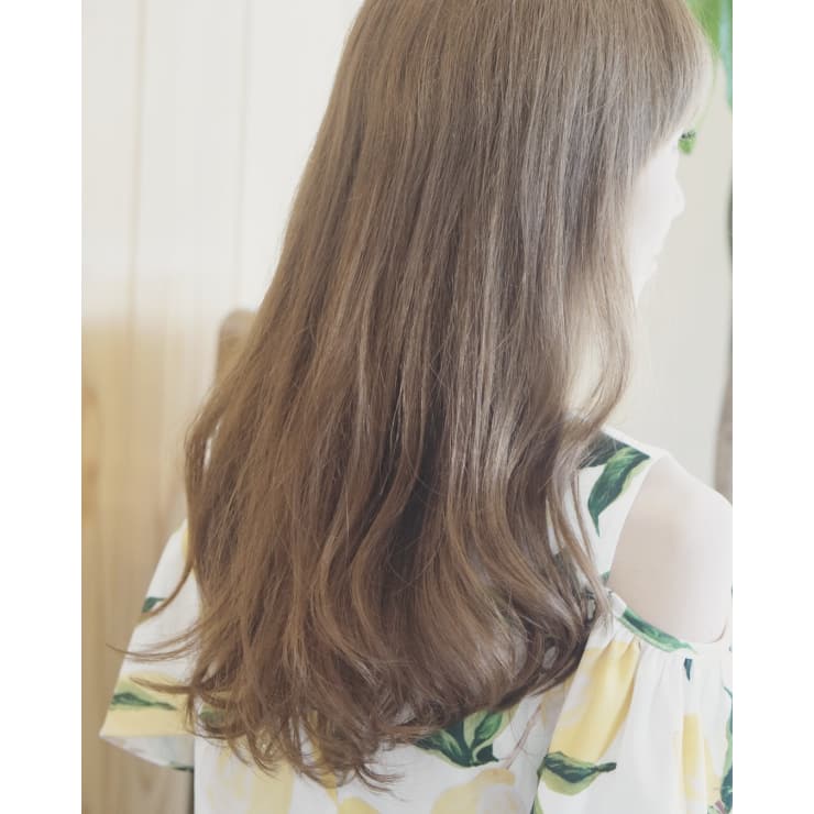 オーダメイドヘアカラーカットベージュカラー Le Ali レアーリ のヘアスタイル 美容院 美容室を予約するなら楽天ビューティ