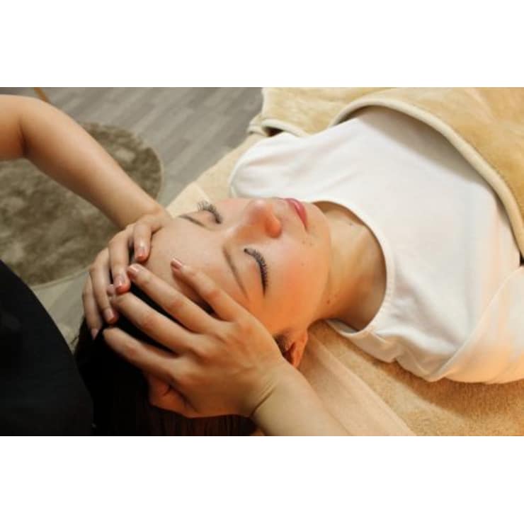 エラ張り 歪み むくみ 小顔 リフトアップ 筋肉に特化した高リピート率の回数チケット 本場韓国式 小顔コルギ L O V I T ホンバカンコクシキ コガオコルギ ラヴィット のこだわり特集 エステサロンを予約するなら楽天ビューティ