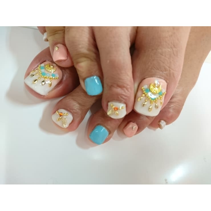 ボヘミアンフット Nail Salon Coco ココ のネイルデザイン ネイル まつげサロンを予約するなら楽天ビューティ