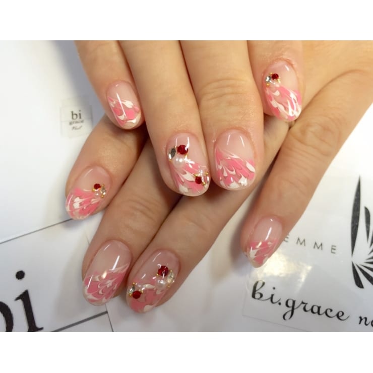 ピーコックネイル Bi Grace Nail ビ グレイスネイル のネイルデザイン ネイル まつげサロンを予約するなら楽天ビューティ