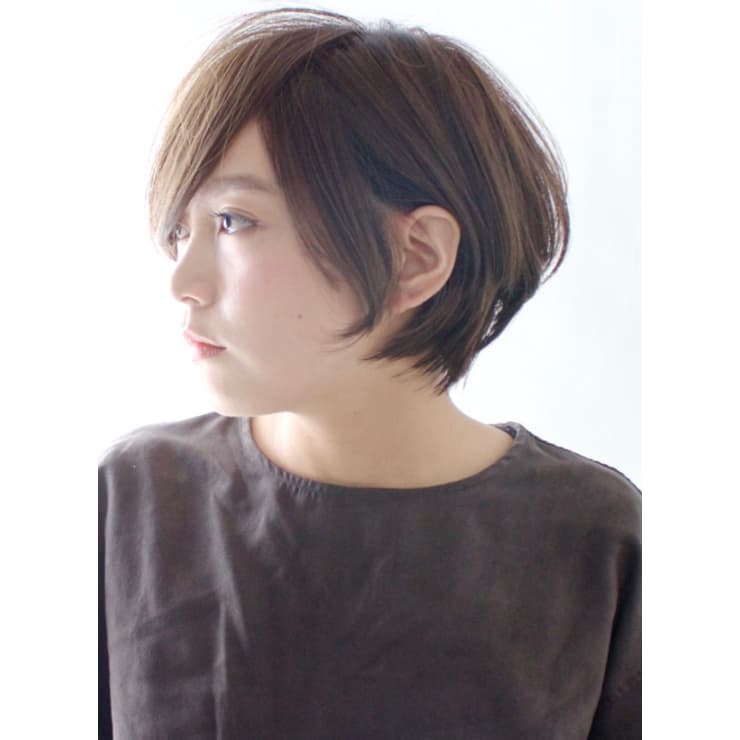 新垣結衣風 大人のレイヤーショートボブ Circus By Beautrium 表参道 サーカスバイビュートリアム のヘアスタイル 美容院 美容室を予約するなら楽天ビューティ