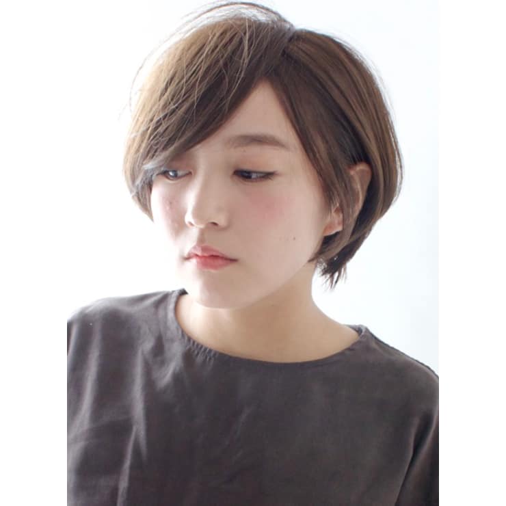 新垣結衣風 大人のレイヤーショートボブ Circus By Beautrium 表参道 サーカスバイビュートリアム のヘアスタイル 美容院 美容室を予約するなら楽天ビューティ