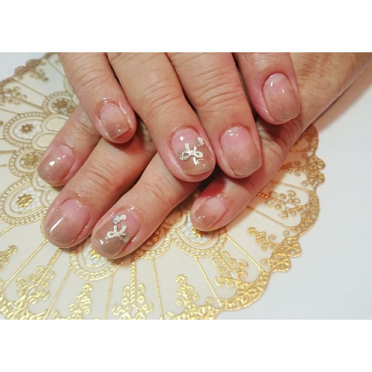 ジェル カラーグラデーション Nail Salon Shandi ネイルサロンシャンディ のネイルデザイン ネイル まつげサロンを予約するなら楽天ビューティ