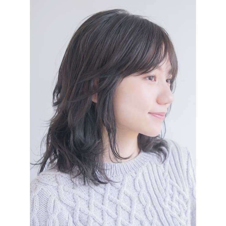 伸ばしかけ大人くびれミディアムパーマ Anti アンティ のヘアスタイル 美容院 美容室を予約するなら楽天ビューティ