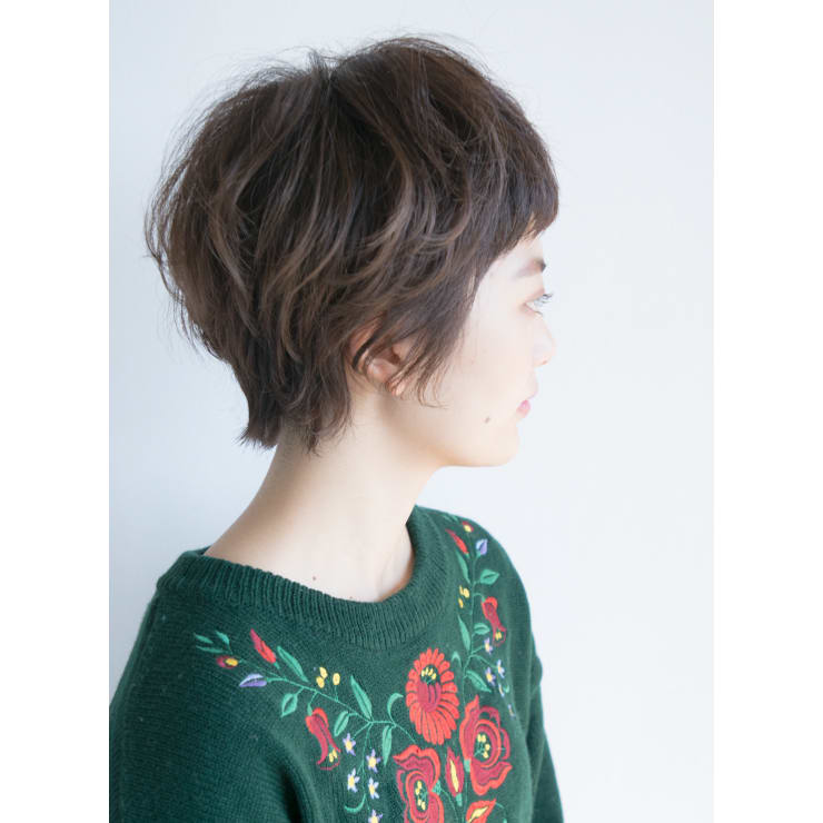 大人ベビーバングのひし形ショートパーマ Anti アンティ のヘアスタイル 美容院 美容室を予約するなら楽天ビューティ