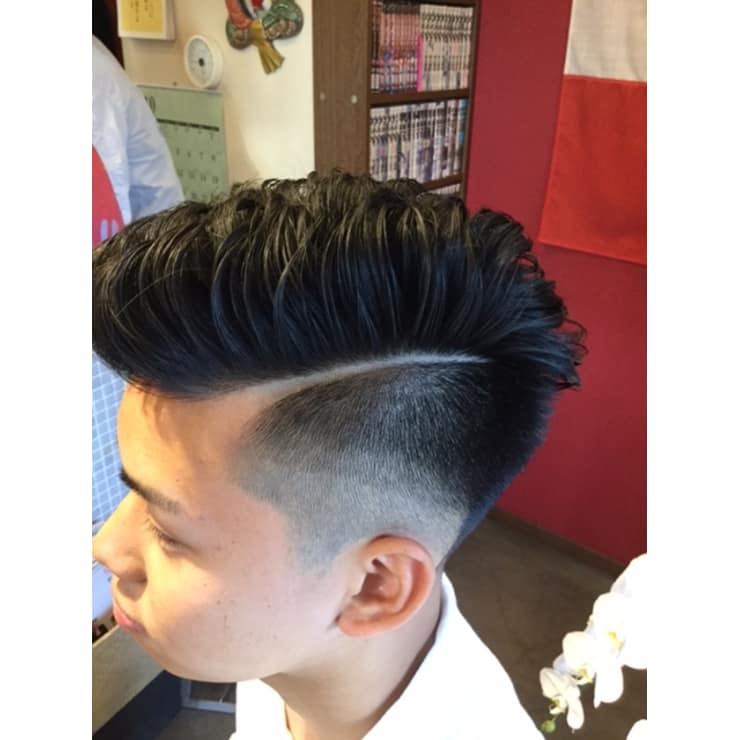 スキンフェード パーマ風セット 須磨 板宿 メンズ専門美容院 インフィニィト インフィニィト のヘアスタイル 美容院 美容室を予約するなら楽天ビューティ