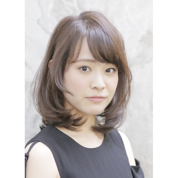 髪を伸ばしかけの方にもおススメ 黒髪でも合う レイヤーボブ Grand グラン 池袋 グランイケブクロ のヘアスタイル 美容院 美容室を予約するなら楽天ビューティ
