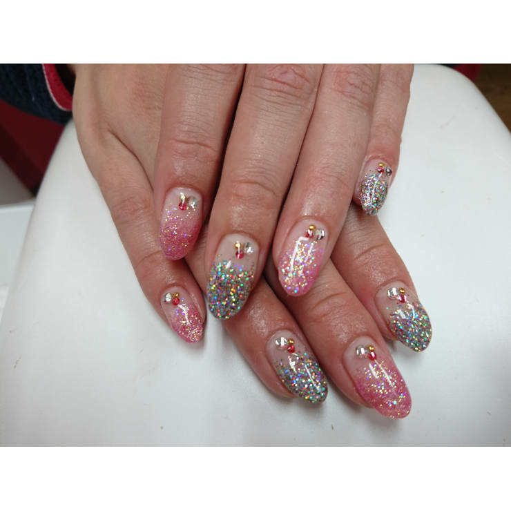 2色ラメグラ Nail Salon Coco ココ のネイルデザイン ネイル まつげサロンを予約するなら楽天ビューティ