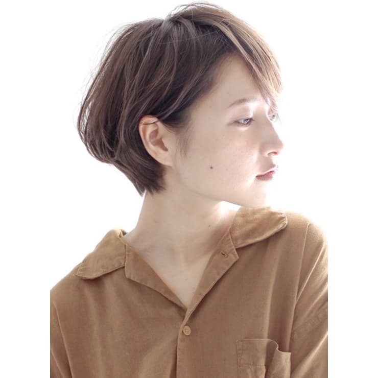 面長でも丸顔でも 上品な大人の似合わショートボブ Circus By Beautrium 表参道 サーカスバイビュートリアム のヘアスタイル 美容院 美容室を予約するなら楽天ビューティ