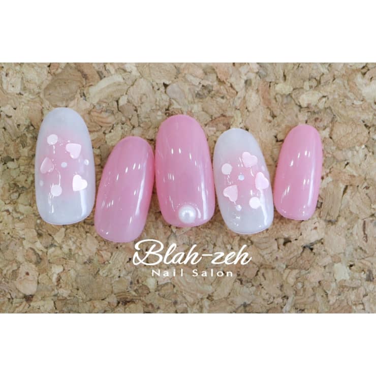 チークネイル 桜ネイル Blah Zeh ブラゼ のネイルデザイン ネイル まつげサロンを予約するなら楽天ビューティ