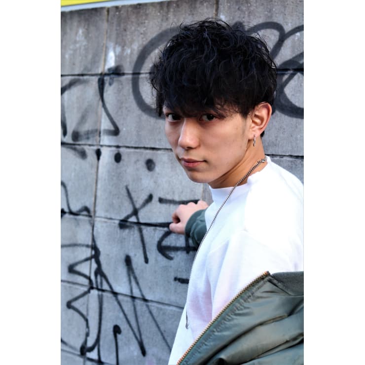 Shift 水嶋ヒロ風セクシーパーマ Mens Onlysalon Shift メンズオンリーサロンシフト のヘアスタイル 美容院 美容室を予約するなら楽天ビューティ Shift 水嶋ヒロ風セクシーパーマ Mens Onlysalon Shift メンズオンリーサロンシフト のヘアスタイル 美容院 美容室を予約するなら楽天ビューティ