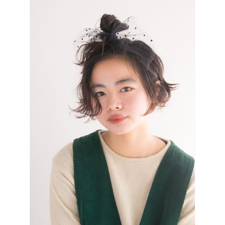 春の波ウェーブの黒髪ショートボブ Anti アンティ のヘアスタイル 美容院 美容室を予約するなら楽天ビューティ