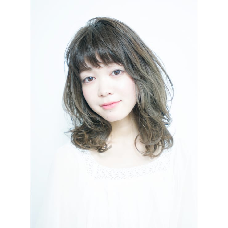 ひし形ミディアムパーマ Anti アンティ のヘアスタイル 美容院 美容室を予約するなら楽天ビューティ