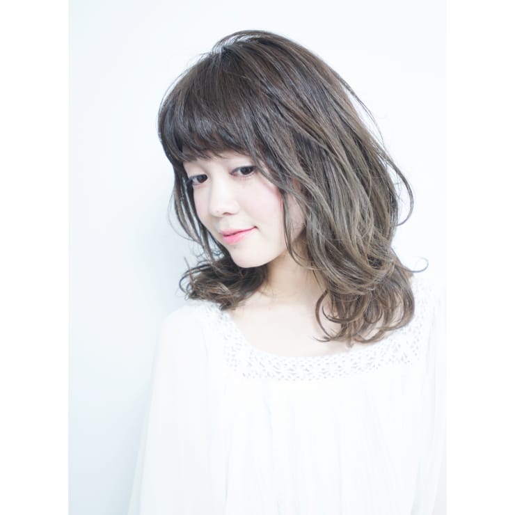 ひし形ミディアムパーマ Anti アンティ のヘアスタイル 美容院 美容室を予約するなら楽天ビューティ