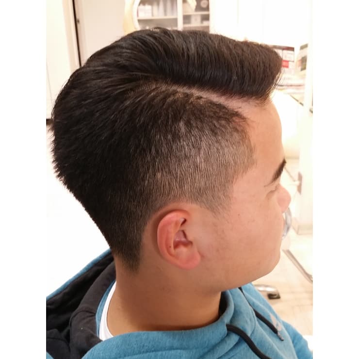 ネオ七 三カット ライン入り Link Hair Design リンクヘアーデザイン のヘアスタイル 美容院 美容室を予約するなら楽天ビューティ