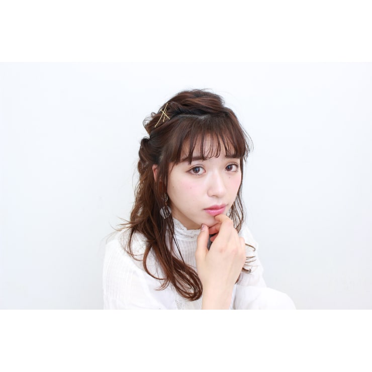 ヘアセット 3300 下北沢駅南口徒歩3分 スピーディーなのに崩れない 可愛いアレンジが人気 Neolive Tiala 下北沢店 ネオリーブティアラ のこだわり特集 美容院 美容室を予約するなら楽天ビューティ