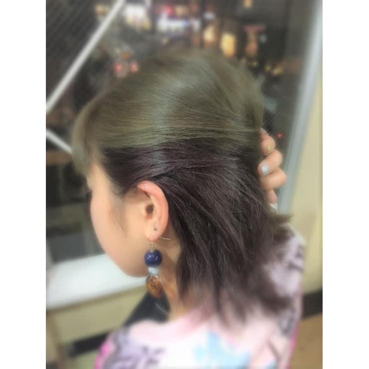 2トーンカラー ぶつ切りショートボブ Papillon Rose パピヨンロゼ のヘアスタイル 美容院 美容室を予約するなら楽天ビューティ 2トーンカラー ぶつ切りショートボブ Papillon Rose パピヨンロゼ のヘアスタイル 美容院 美容室を予約するなら楽天ビューティ