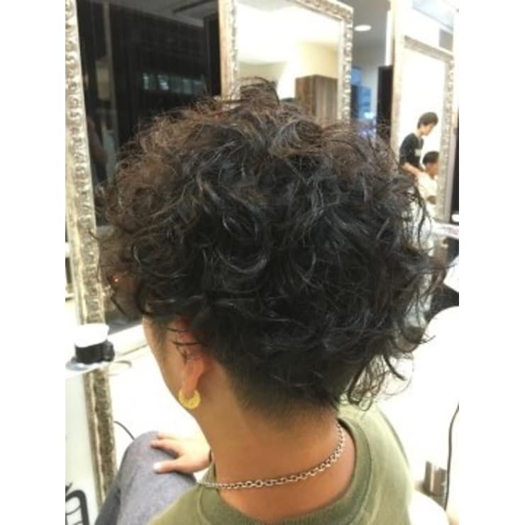 クラシカルワイルドパーマ L Dorado エルドラード エルドラード のヘアスタイル 美容院 美容室を予約するなら楽天ビューティ