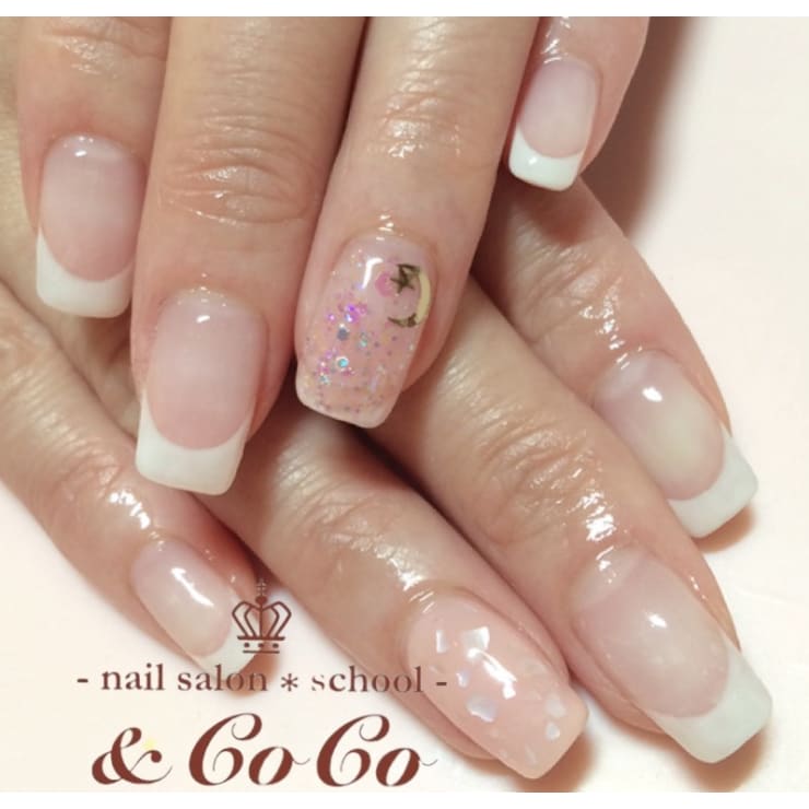 ナチュラルフレンチデザイン Nailsalon School Coco ネイルサロンスクールアンドココ のネイルデザイン ネイル まつげサロンを予約するなら楽天ビューティ