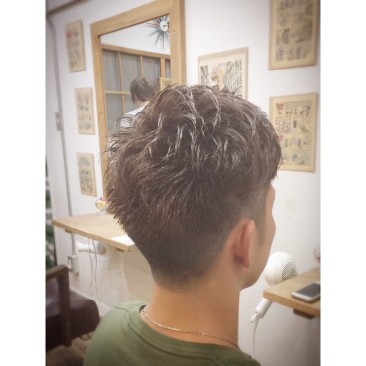 メンズだって外国人風 ツーブロックショート Hair Studio Romeo ロメオ のヘアスタイル 美容院 美容室を予約するなら楽天ビューティ