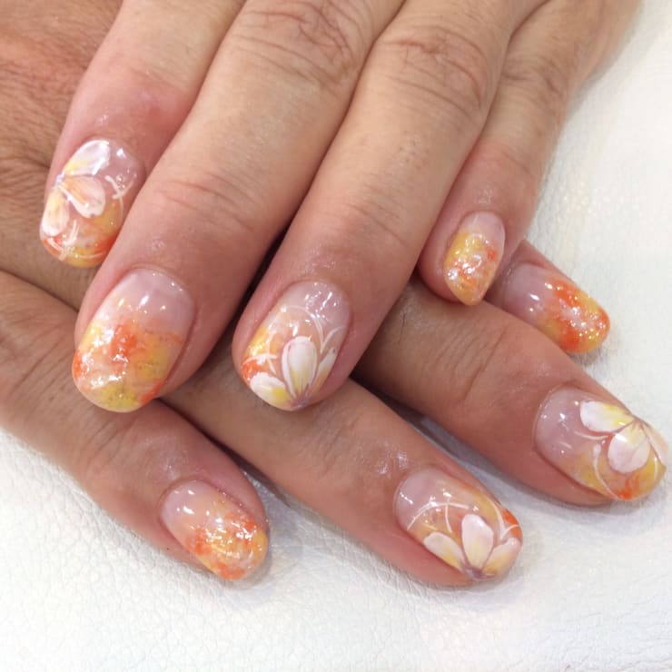 キラキラ オレンジネイル Shan Nail Caresalon シャンネイルケアサロン のネイルデザイン ネイル まつげサロンを予約するなら楽天ビューティ