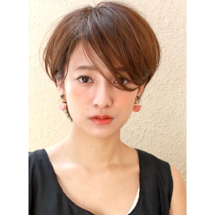 大人が似合う クールショートボブ Circus By Beautrium 表参道 サーカスバイビュートリアム のヘアスタイル 美容院 美容室を予約するなら楽天ビューティ