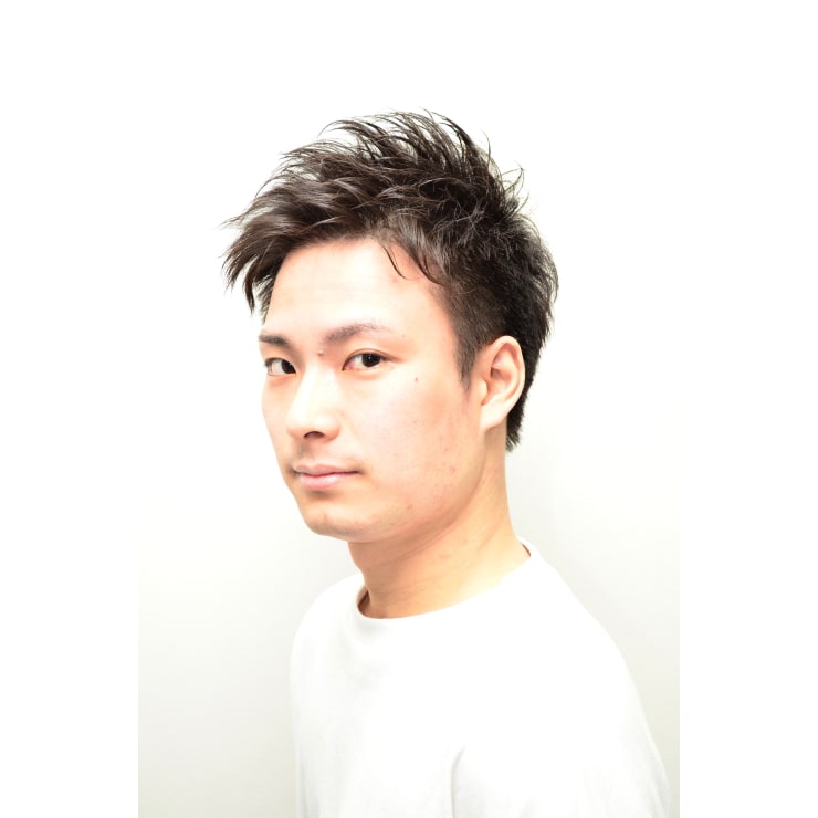 ツーブロック刈上げ 爽やか束感メンズショート Men S Salon Seven メンズサロン セブン のヘアスタイル 美容院 美容室を予約するなら楽天ビューティ