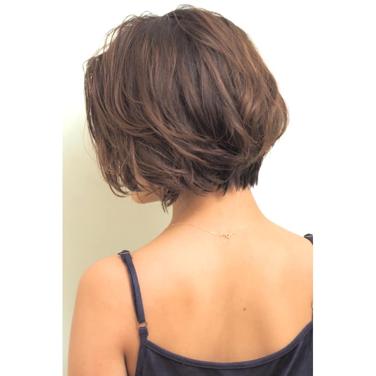 大人のカジュアルショートボブ Beautrium 銀座265 ビュートリアム のヘアスタイル 美容院 美容室を予約するなら楽天ビューティ