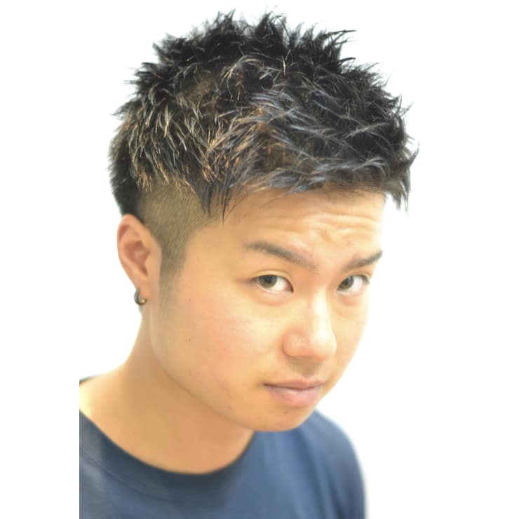 ツーブロックソフトモヒカン Realce レアルセ のヘアスタイル 美容院 美容室を予約するなら楽天ビューティ ツーブロックソフトモヒカン Realce レアルセ のヘアスタイル 美容院 美容室を予約するなら楽天ビューティ