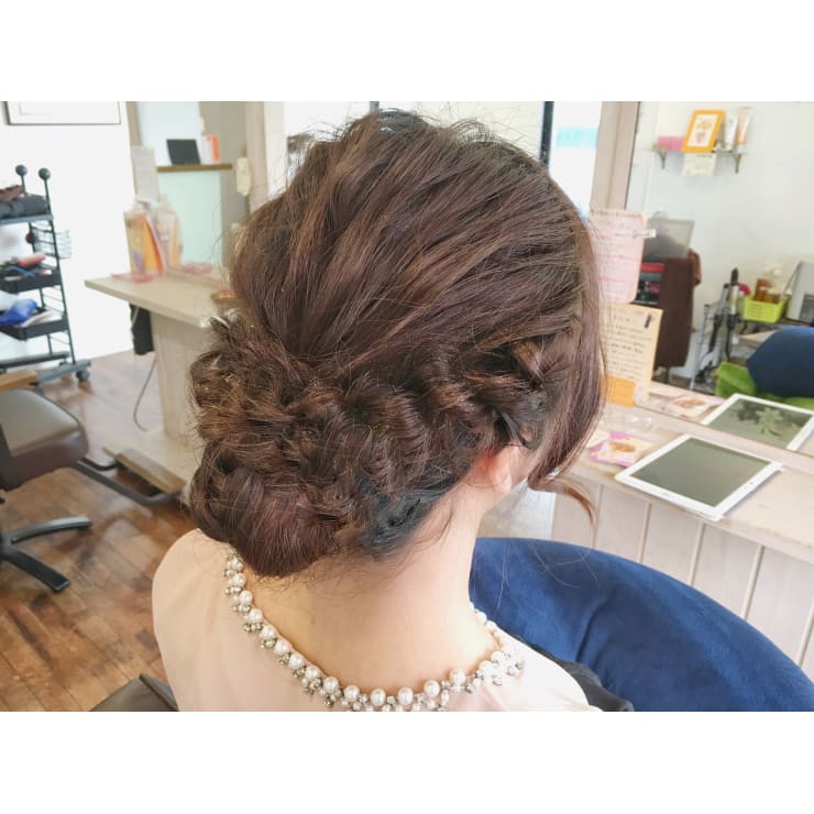 結婚式ヘアアレンジ Impre Vu For Hair アンプレヴーフォーヘアー のヘアスタイル 美容院 美容室を予約するなら楽天ビューティ