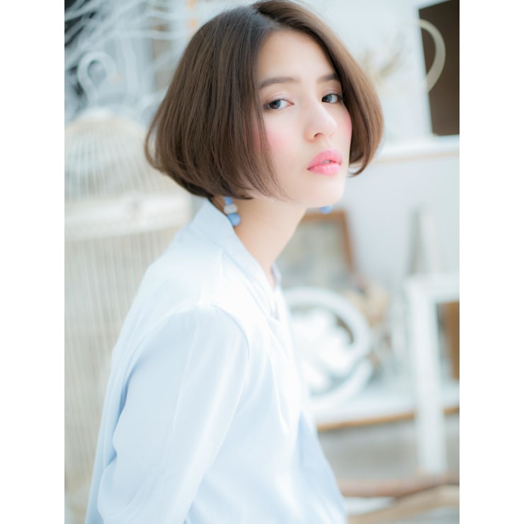 センターパートxひし形シルエット小顔ボブ30代40代大人女性